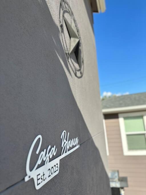 Walk To The Alamodome! Sleeps 6, Pet Friendly Apartamento San Antonio Exterior foto
